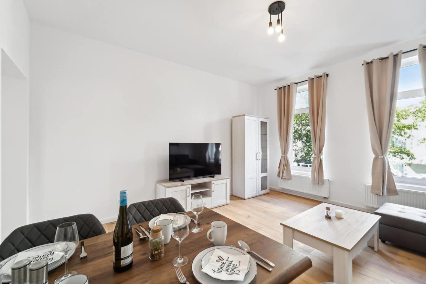 Infinity Stay Ferienapartments Rheinstrasse Wilhelmshaven Exterior foto
