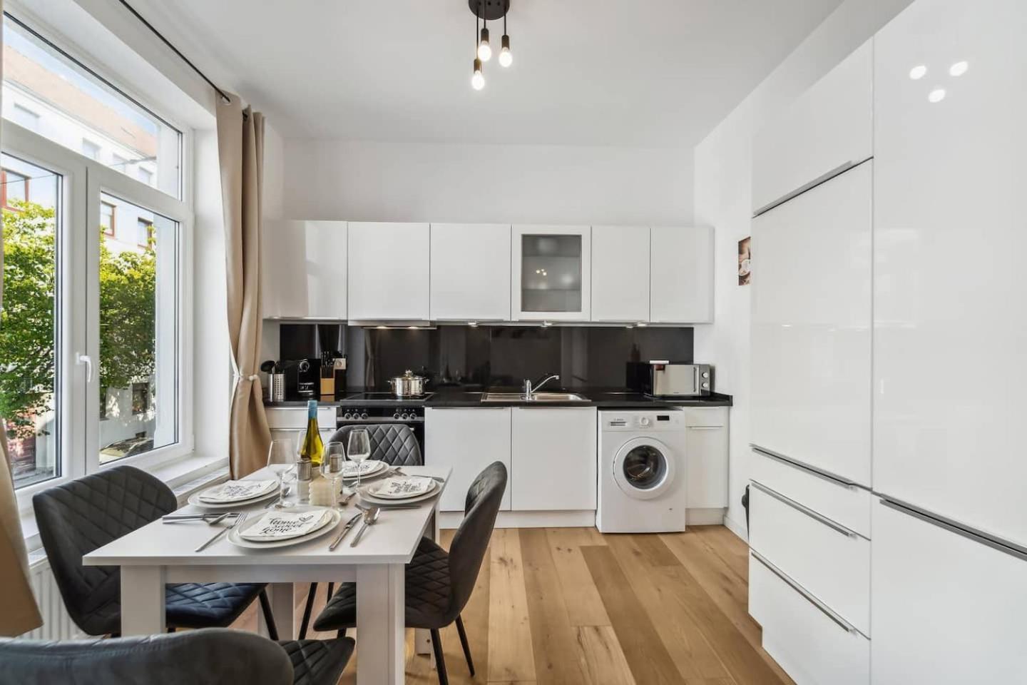 Infinity Stay Ferienapartments Rheinstrasse Wilhelmshaven Exterior foto