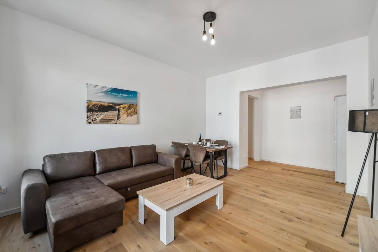 Infinity Stay Ferienapartments Rheinstrasse Wilhelmshaven Exterior foto