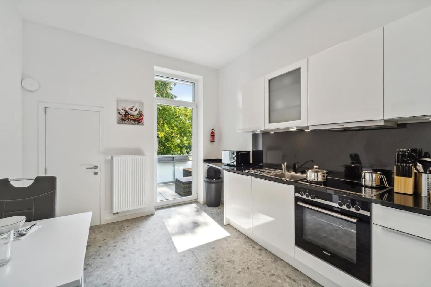 Infinity Stay Ferienapartments Rheinstrasse Wilhelmshaven Exterior foto