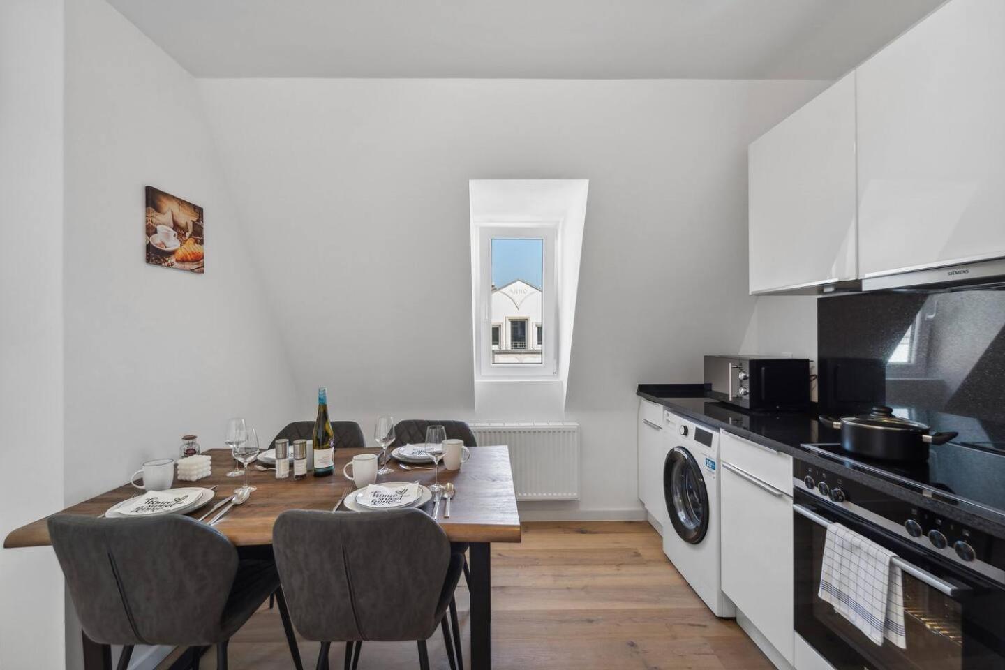 Infinity Stay Ferienapartments Rheinstrasse Wilhelmshaven Exterior foto